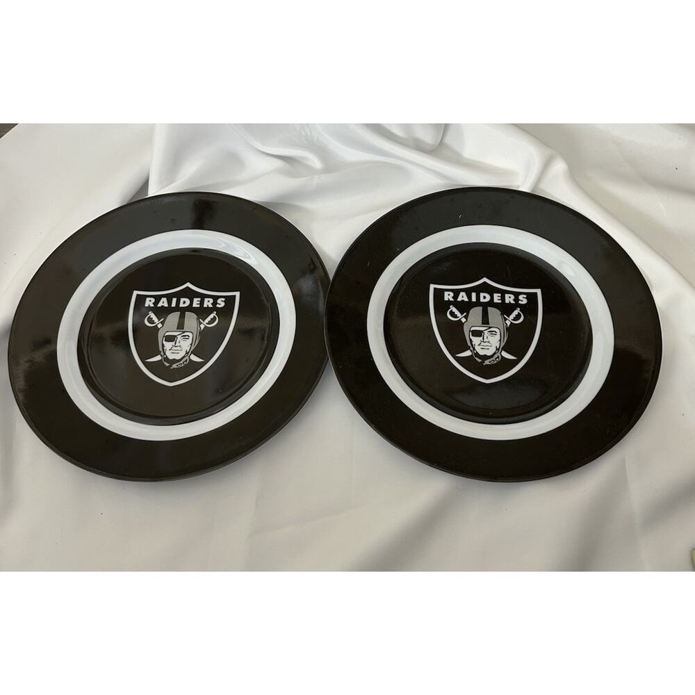 Vtg Plastic Raiders Plated Set Of 2 10”.
